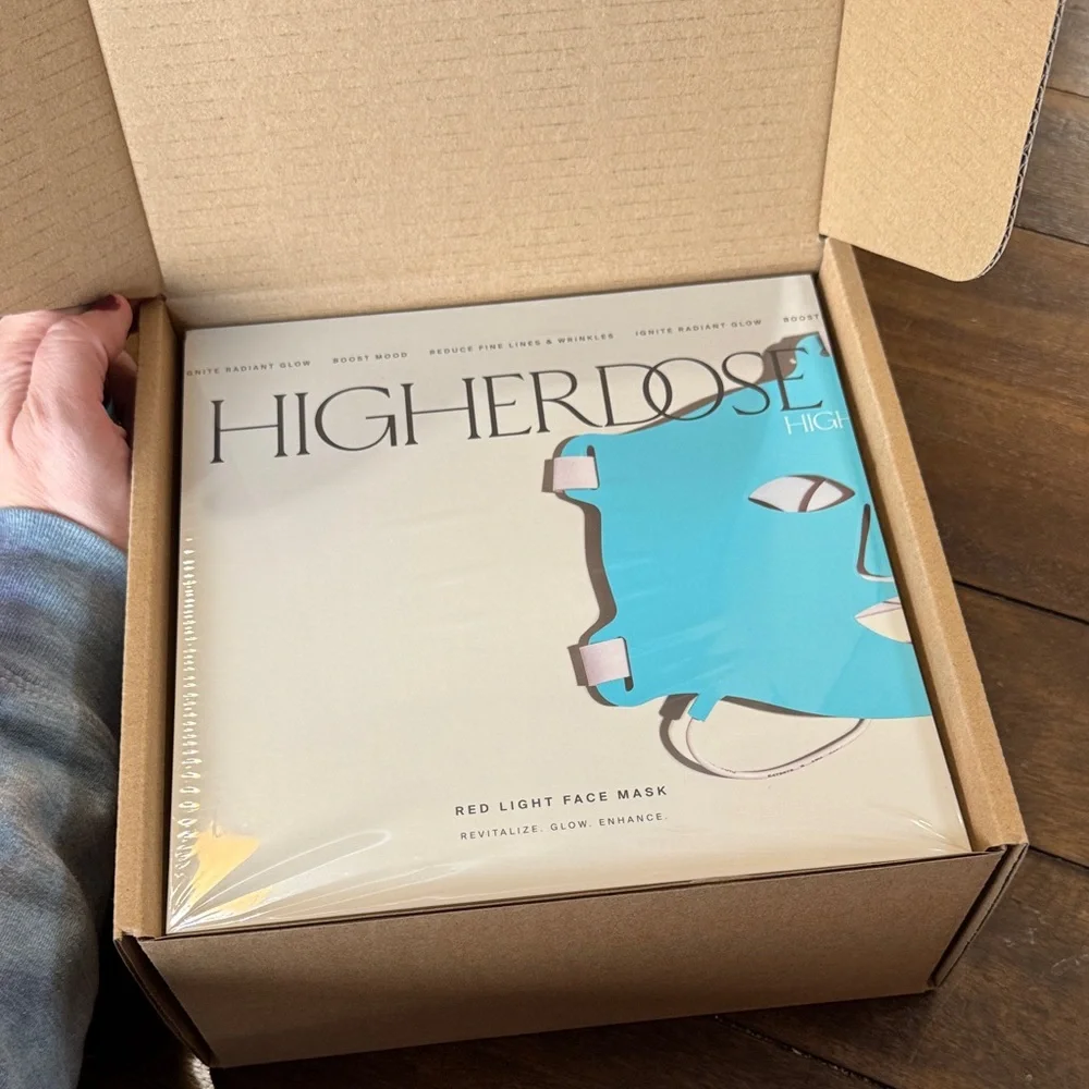 HigherDose Red Light Face Mask Unopened NWT - Picture 5 of 6